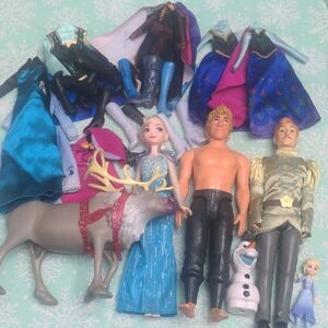 Frozen Doll Set With Sven Reindeer And Elsa Dad And Clothes